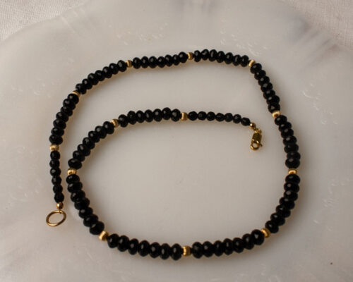 Onyx-Gold-Necklace-3